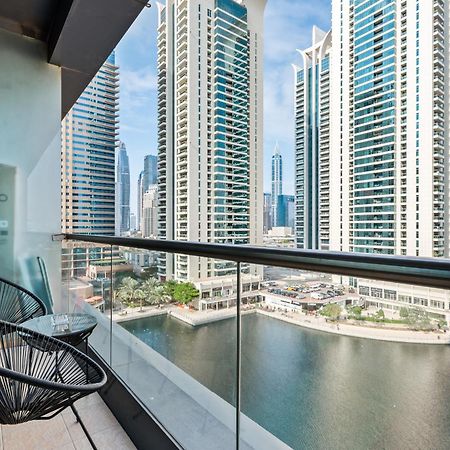 Upscale Studio Full Lake View In Goldcrest View Tower 두바이 외부 사진